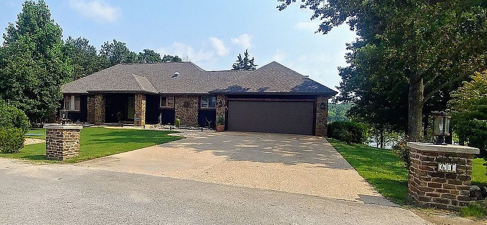 1st image of 61 Sunny View Ln