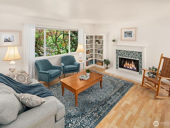 3rd image of 8760 SW 190th Street