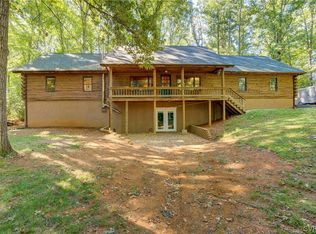 297 Burruss Mill Rd, Bumpass, VA