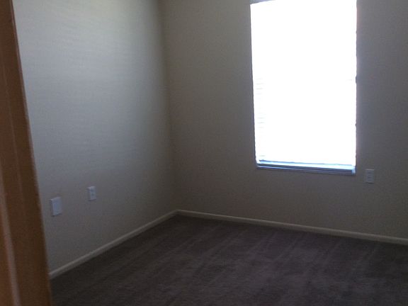 3rd image of 60 Herald Dr