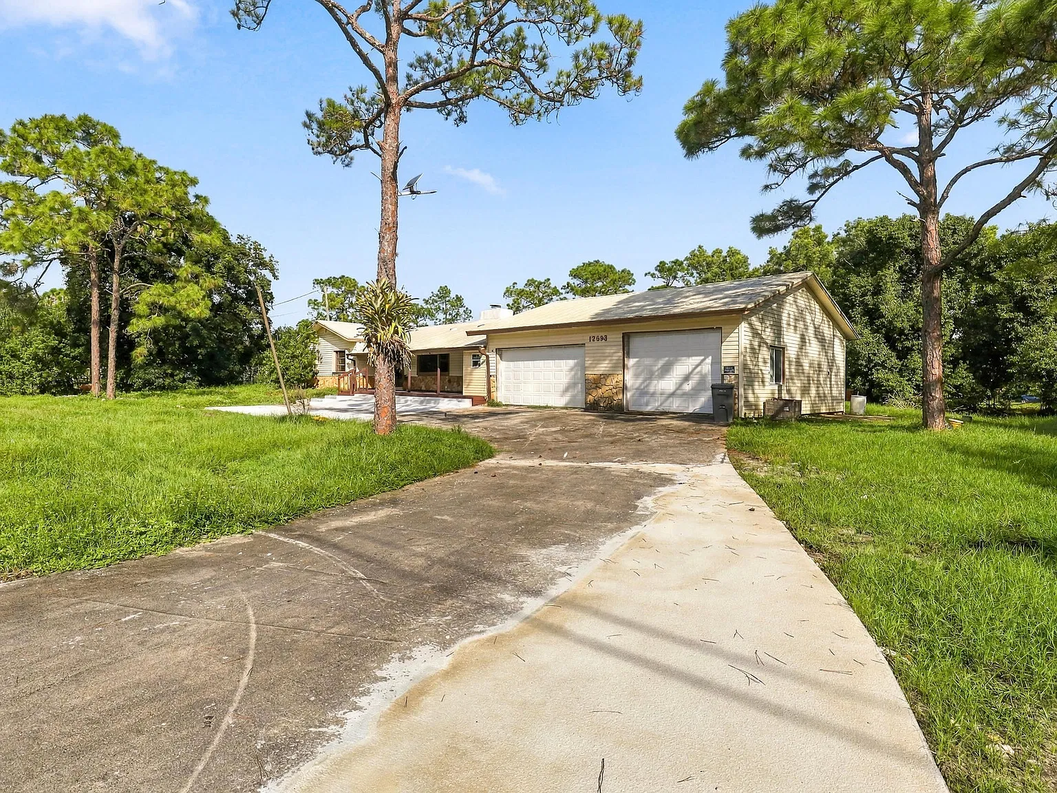 4 bed, 3.0 bath, 1521 sqft, $5,000 — Photo 3