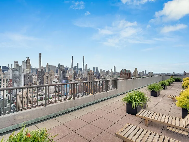 301 E 79th St #28K — Photo 8