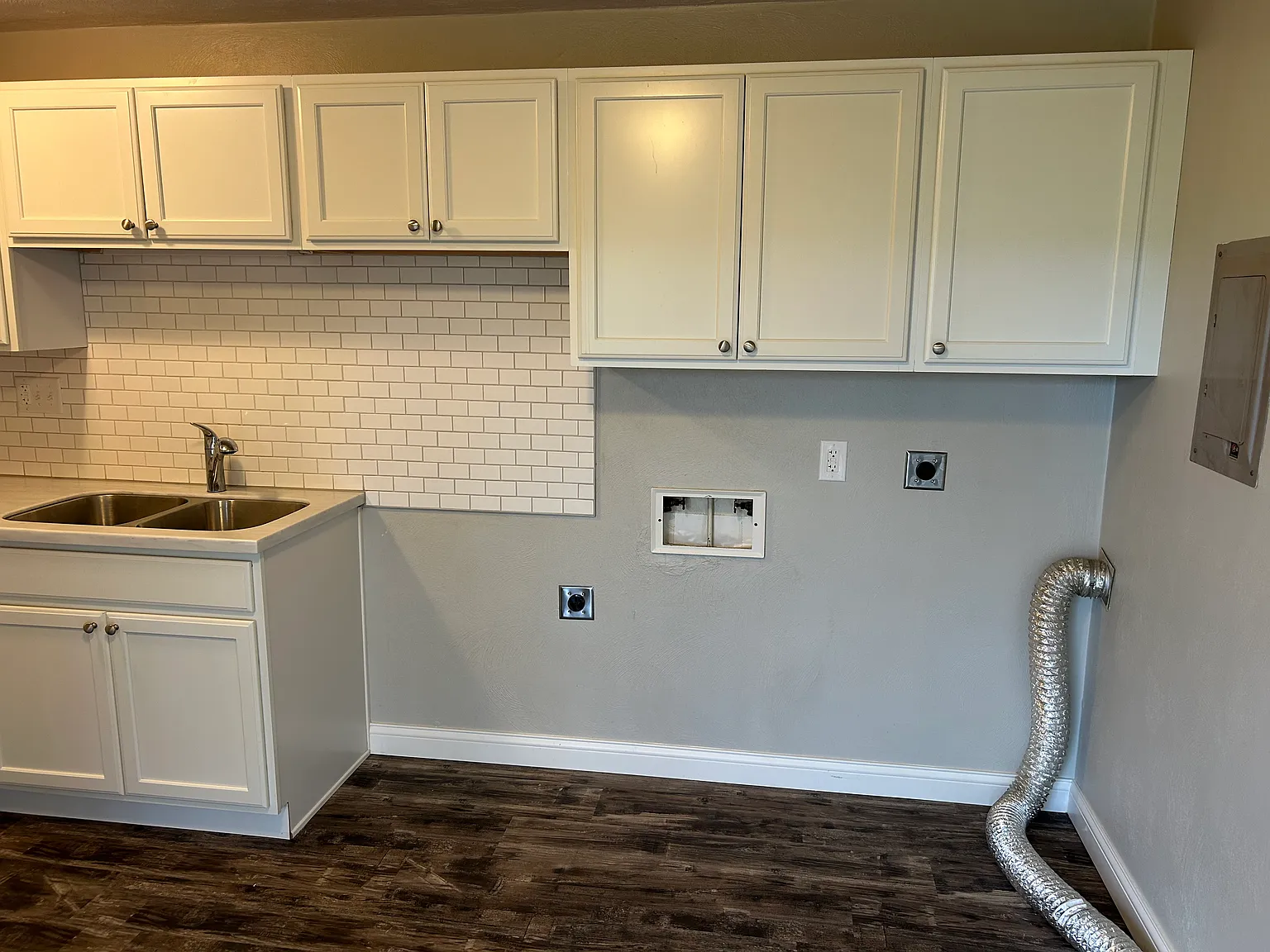 2 bed, 650 sqft, $1,000 — Photo 2