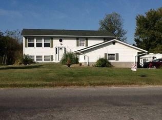 23410 Berry Rd, Elsah, IL 62028