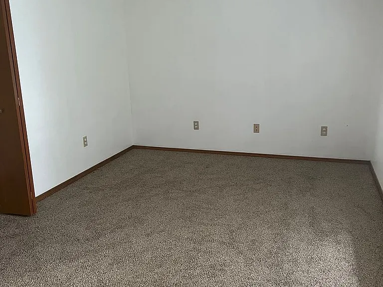 505 S Sale St #2-112 — Photo 6