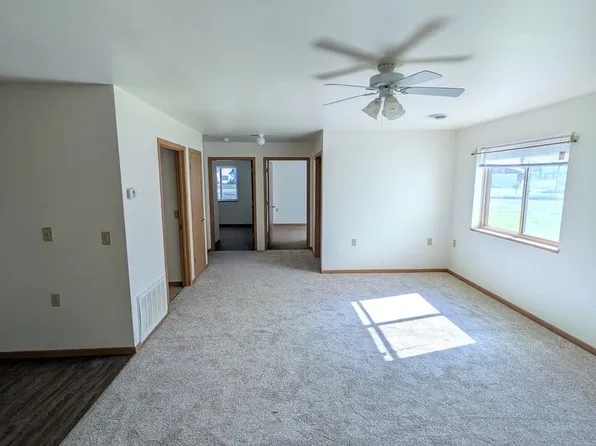 Lampe Estates 731, 731 Illinois Ave NW #1, Huron, SD 57350