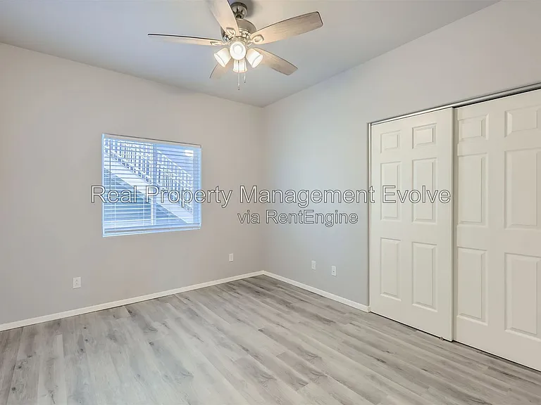 7010 N 80th Ave #3 — Photo 15