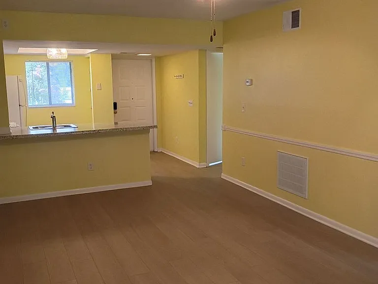 1301 Pridgen Rd #501 — Photo 6
