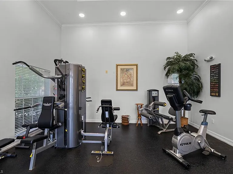 15393 Bellamar Cir #512 — Photo 47