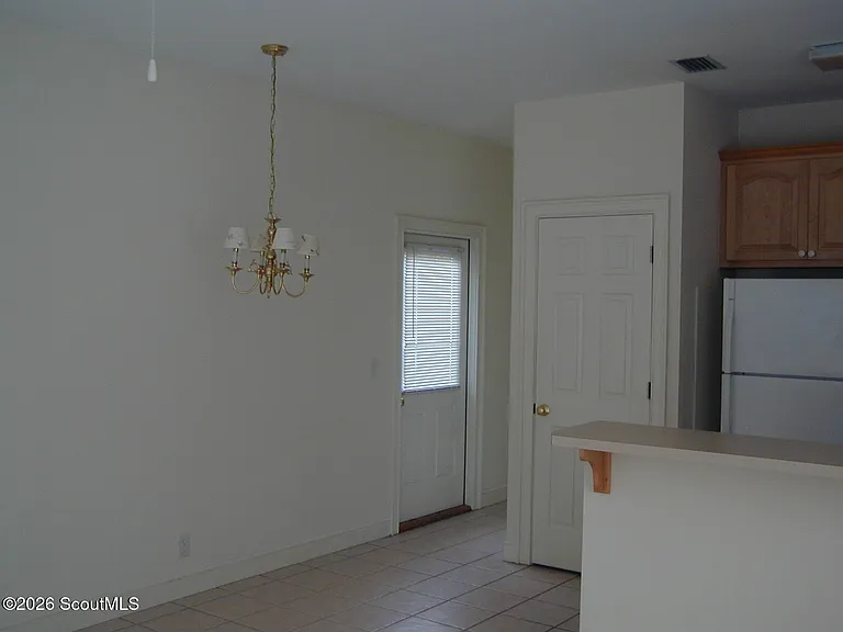 413 Atlantic Dr — Photo 8