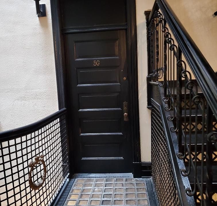 1st image of 2800 N Pine Grove Ave Unit 5G