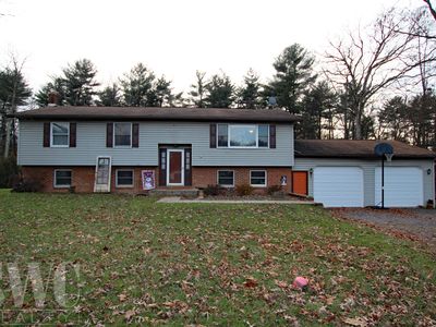 127 E Haven Pines Rd, Mill Hall, PA, 17751