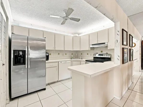 222 Pine Hov Circle #A-2, Greenacres, FL 33463