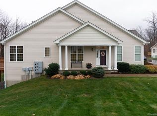 210 Sycamore Dr #195, Prospect, CT 06712