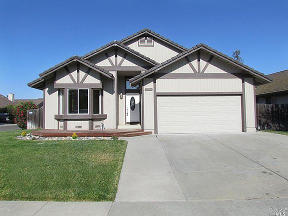 2nd image of 2598 Boxwood Ln