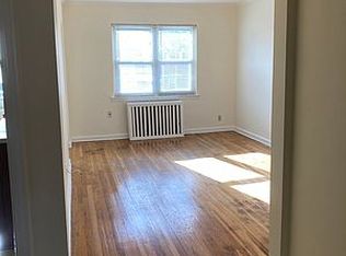 47-39 215th St #2, Bayside, NY 11361
