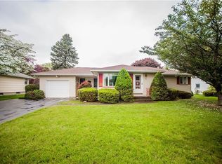 136 Drake Dr, Rochester, NY 14617