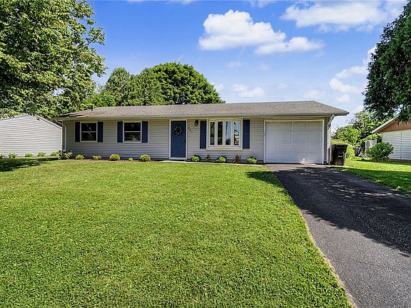 2nd image of 220 Ardmore Dr