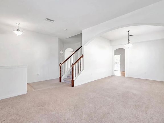 3rd image of 4069 Braemere Dr
