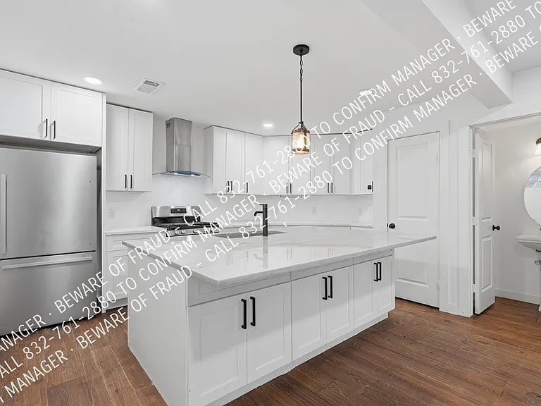 1831 Alabama Ave — Photo 5