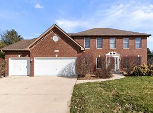 334 White Pines Ct, Oswego, IL 60543