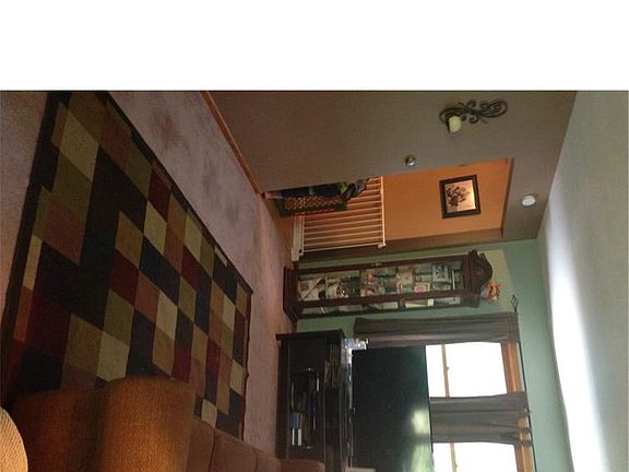 5th image of 218 High St