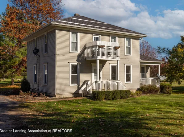 7561 Clark Rd, Bath, MI 48808