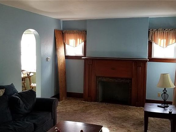 3rd image of 1134 Earlwood Ave