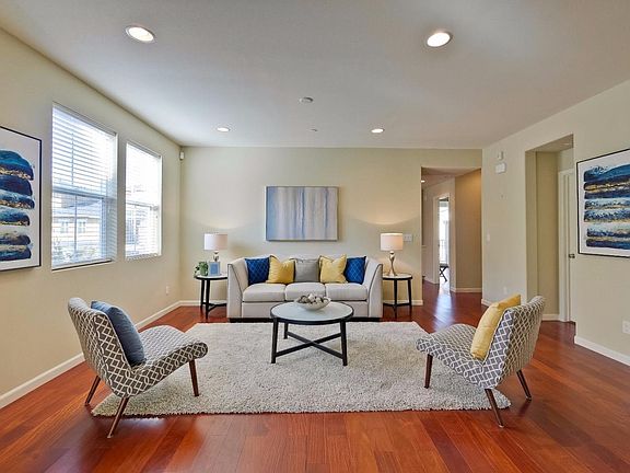 2nd image of 691 Elderberry Dr