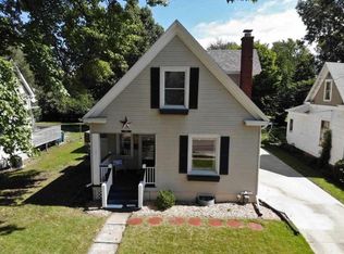 904 Troy Rd, Edwardsville, IL 62025