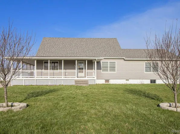3286 S Dye Rd, Flint, MI 48507
