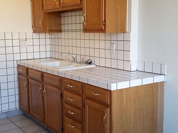 3rd image of 801 Gramercy Dr APT 506