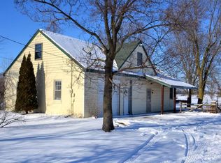 21240 Northcape St, Union Grove, WI 53182