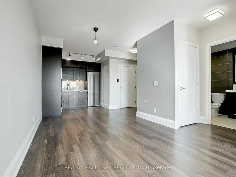 120 Harrison Garden Blvd #807 — Photo 10