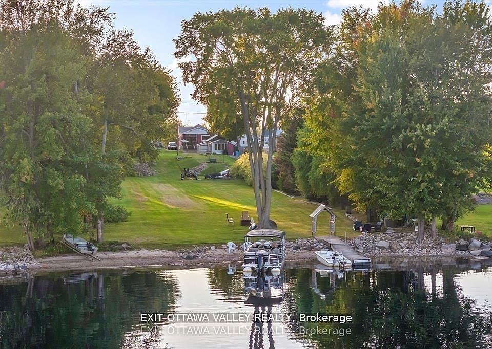 1st image of 44 Lacroix Bay Rd