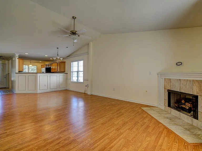 705 W Sago Ct — Photo 14