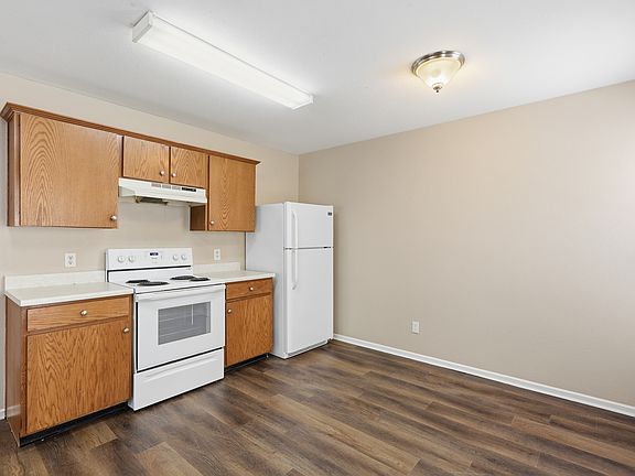 3rd image of 10227 Cumberland Pointe Blvd