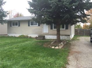 68615 Howard St, Richmond, MI 48062