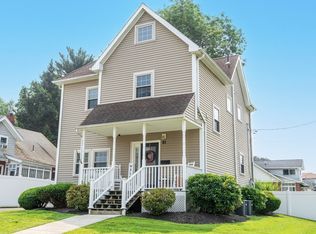 61 John St, Chicopee, MA 01013