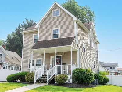 61 John St, Chicopee, MA, 01013