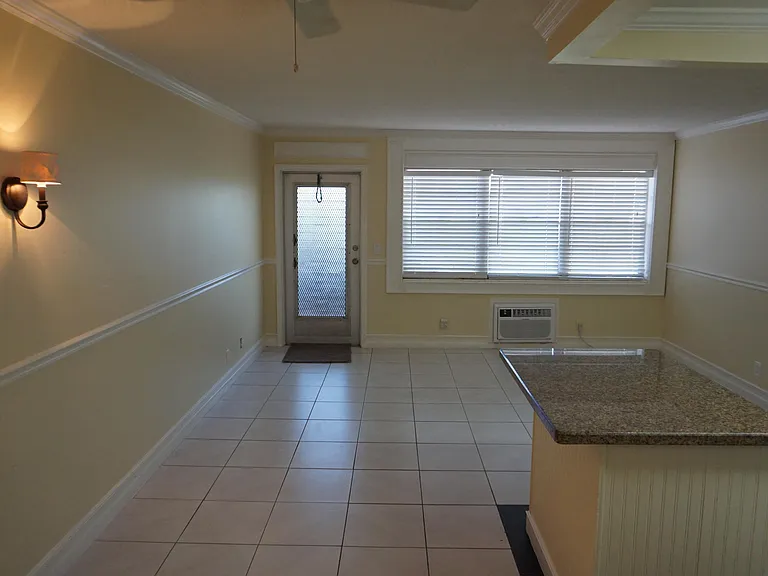 34 Andover #B — Photo 3