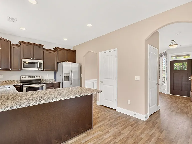 793 Silver Pines Ln — Photo 12