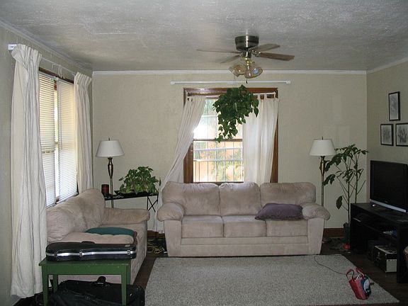 3rd image of 351 N Clarkson St