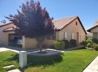11506 Oak St, Apple Valley, CA 92308