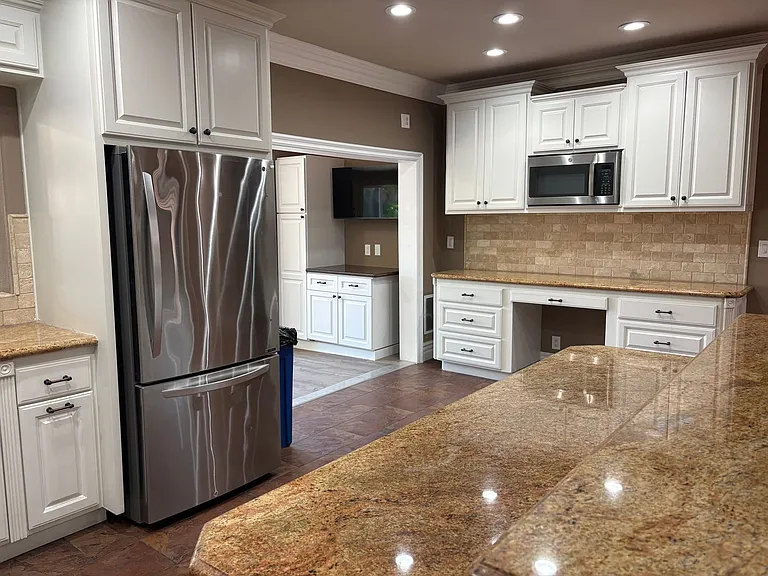 12859 Fenton Ave — Photo 20