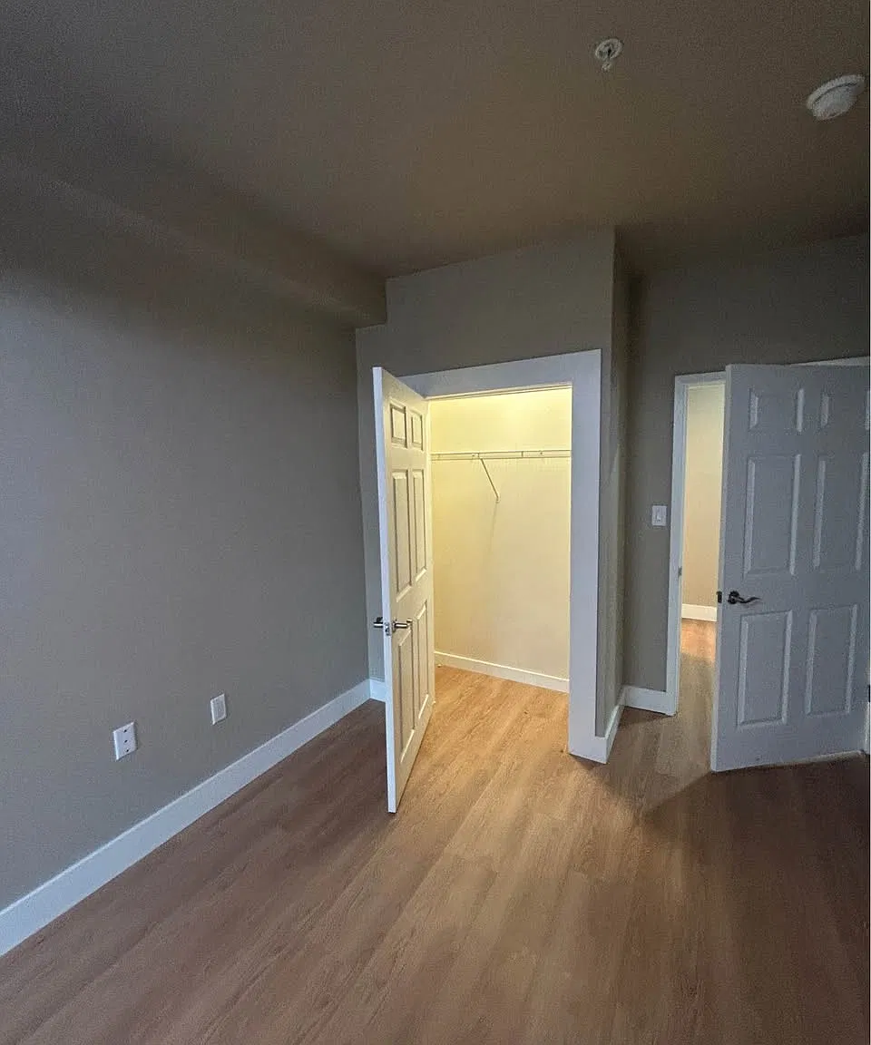 2 bed, 900 sqft, $1,700 — Photo 4