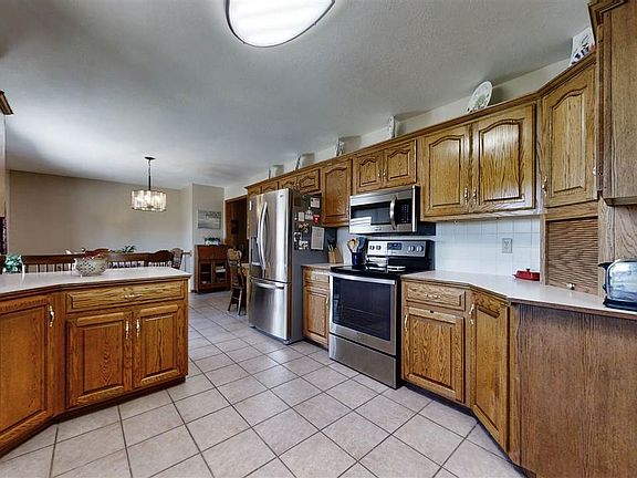 4th image of 2517 E 20th St