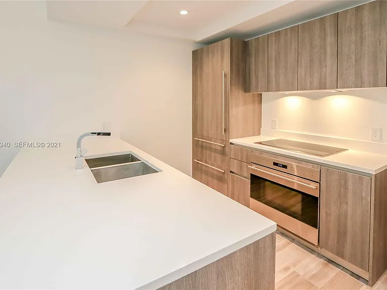 801 S Miami Ave #4100 — Photo 8