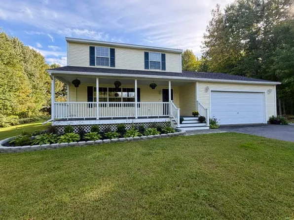 13 Howard Circle, Sidney, ME 04330