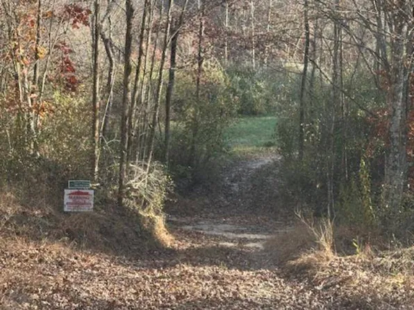 500 Beechmont Rd, Sandy Hook, KY 41171